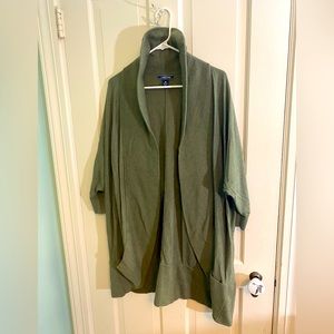 Lands End 2x Oliver green cardigan with pockets